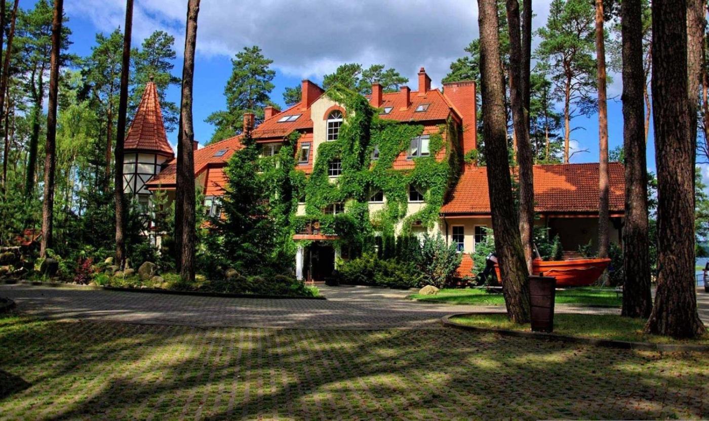 Marina Szalonego Greka Hotell Borne Sulinowo Exteriör bild